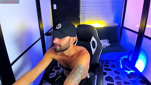 Snapshot of leostorm_ chatting on 9, 9, 2025 leostorm online show from 9, 9, 2025