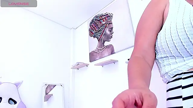 Gabrielaa Miller  online show from 12, 11, 2025