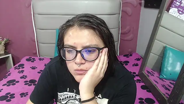 Snapshot of Cailing_Zu chatting on 17, 10, 2025 Cailing Zu online show from 17, 10, 2025