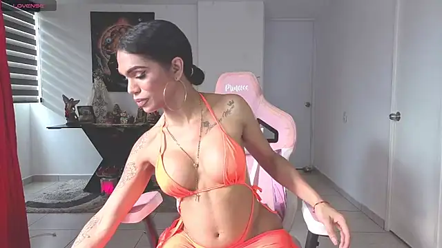 isabella pearl  online show from 15, 4, 2026