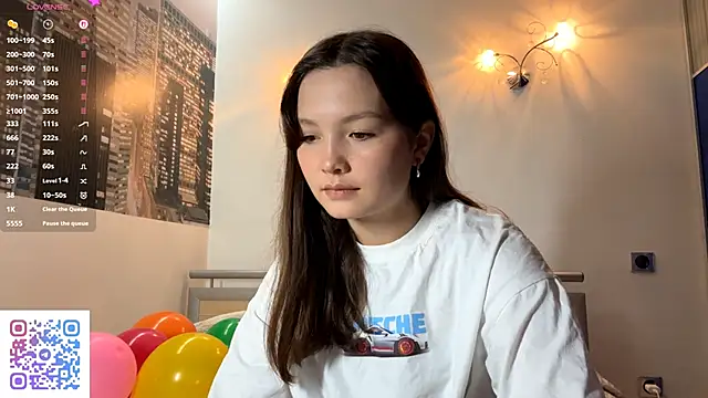 Snapshot of KiraVelvet chatting on 14, 9, 2025 KiraVelvet online show from 14, 9, 2025