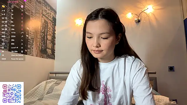 Snapshot of KiraVelvet chatting on 19, 9, 2025 KiraVelvet online show from 19, 9, 2025