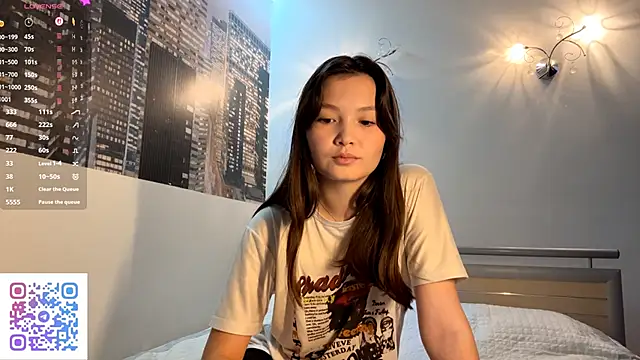Snapshot of KiraVelvet chatting on 28, 9, 2025 KiraVelvet online show from 28, 9, 2025