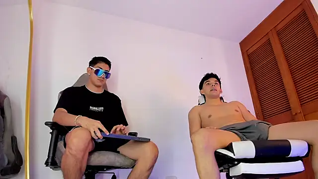 sotooliver3 online show from 22, 11, 2025