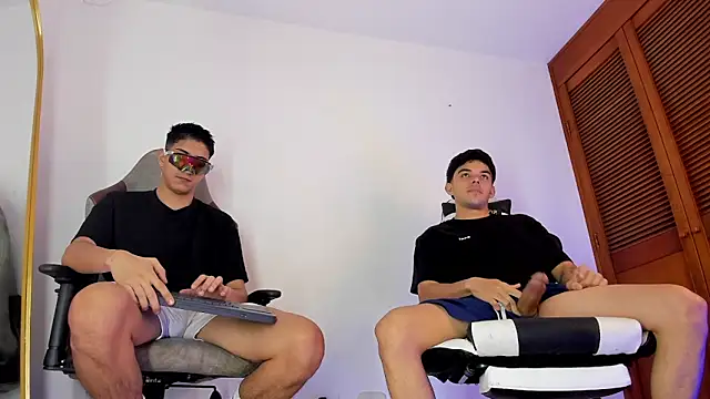 sotooliver3 online show from 4, 3, 2026