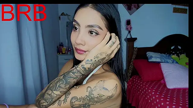 Snapshot of mia_yireth chatting on 22, 12, 2025 mia yireth online show from 22, 12, 2025