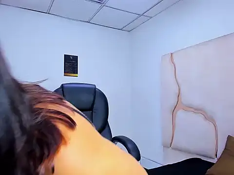 ScarletDoll online show from 30, 11, 2025