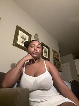 Snapshot of princesslivv chatting on 3, 8, 2026 princesslivv online show from 3, 8, 2026