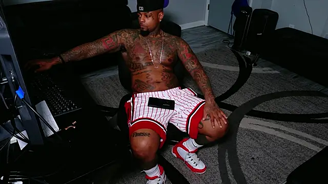 Snapshot of SLANGONDEMHOES chatting on 7, 6, 2026 SLANGONDEMHOES online show from 7, 6, 2026
