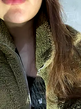 Hinne07 online show from 4, 11, 2025