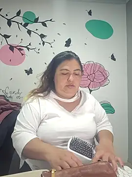 curvy diva  online show from 2, 10, 2025