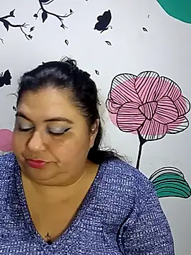 curvy diva  online show from 9, 10, 2025