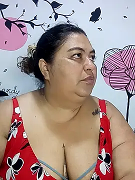 curvy diva  online show from 12, 10, 2025