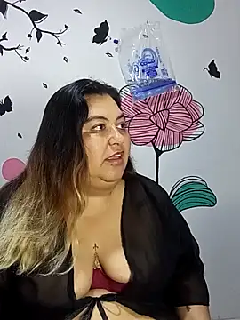 curvy diva  online show from 19, 10, 2025