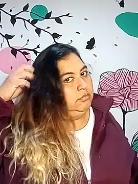 curvy diva  online show from 26, 10, 2025