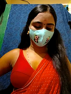 mini-queen online show from 30, 10, 2025