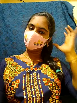 Snapshot of mini-queen chatting on 4, 2, 2026 mini-queen online show from 4, 2, 2026