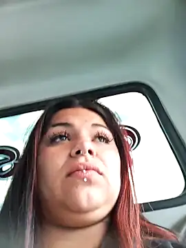 snow belle online show from 10, 11, 2025