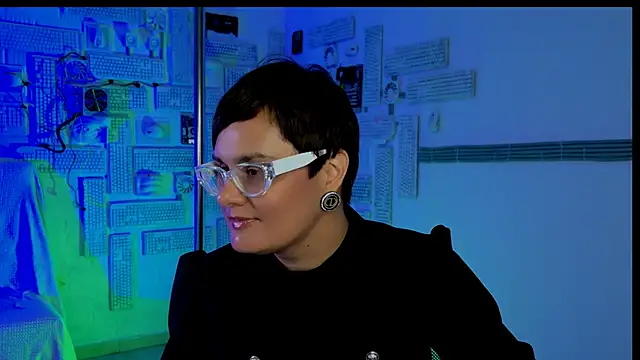 LauraDavidsons online show from 5, 10, 2025