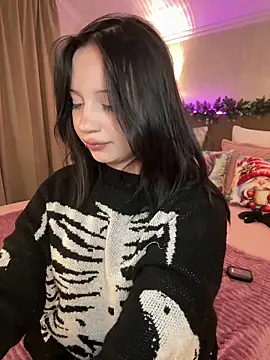 YourLittleDevil online show from 21, 12, 2025