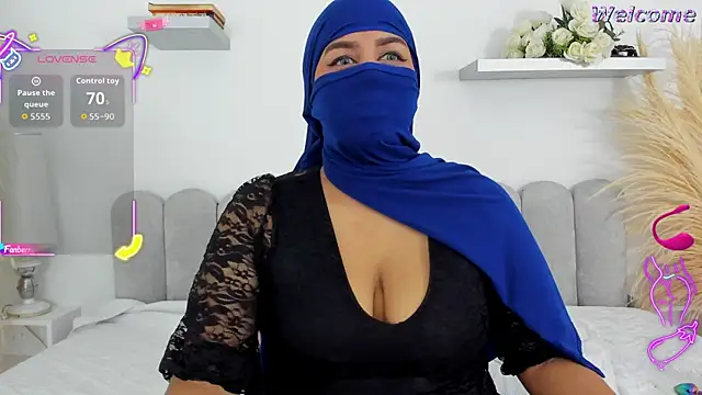 Kadira  online show from 4, 10, 2025