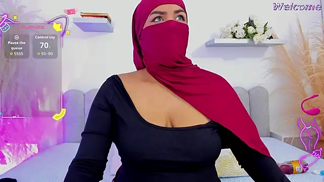 Kadira  online show from 6, 10, 2025