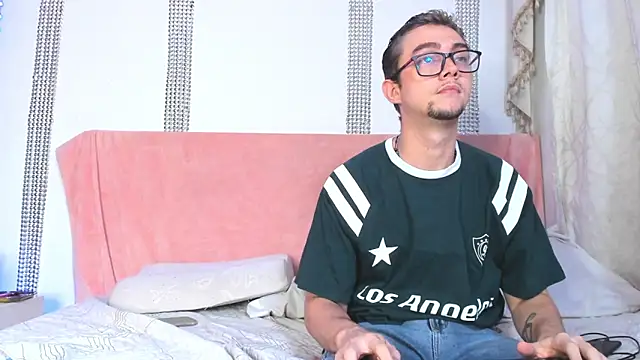 VeronicaSaenzx online show from 24, 3, 2026