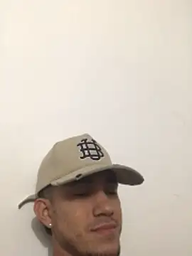 Snapshot of tattoos22 chatting on 1, 12, 2025 tattoos22 online show from 1, 12, 2025