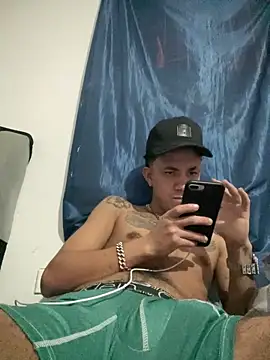 Snapshot of tattoos22 chatting on 28, 2, 2026 tattoos22 online show from 28, 2, 2026