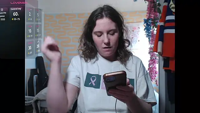 Snapshot of EllieMelts chatting on 29, 4, 2026 EllieMelts online show from 29, 4, 2026