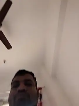 vinay smalldick online show from 2, 2, 2026