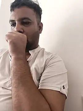 vinay smalldick online show from 9, 4, 2026