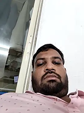 vinay smalldick online show from 19, 5, 2026