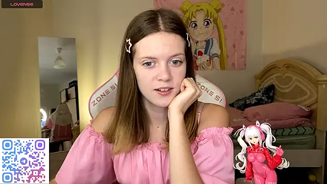 Snapshot of VibeQueenLucy chatting on 2, 11, 2025 VibeQueenLucy online show from 2, 11, 2025