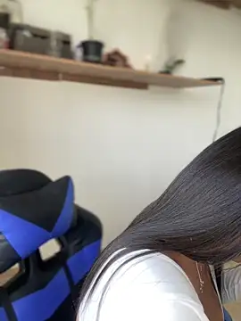 Elahia  marquez online show from 19, 9, 2025