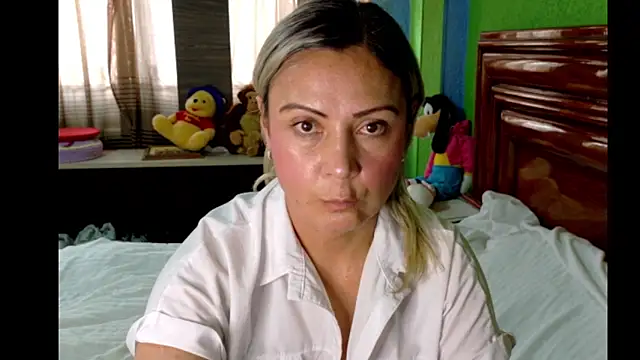  Charlize theron  online show from 6, 4, 2026