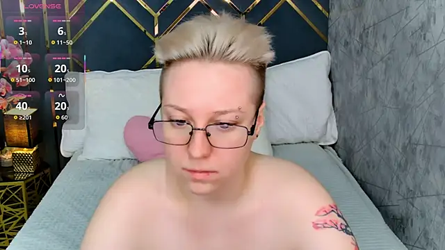 AlexandraGreen online show from 24, 11, 2025