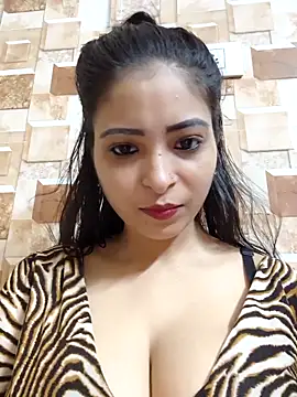 QUEEN-ADITI online show from 11, 9, 2025