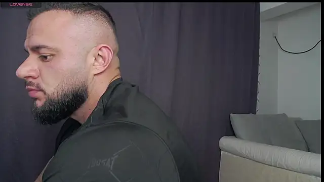 Snapshot of RickyMiami1 chatting on 30, 4, 2026 RickyMiami1 online show from 30, 4, 2026