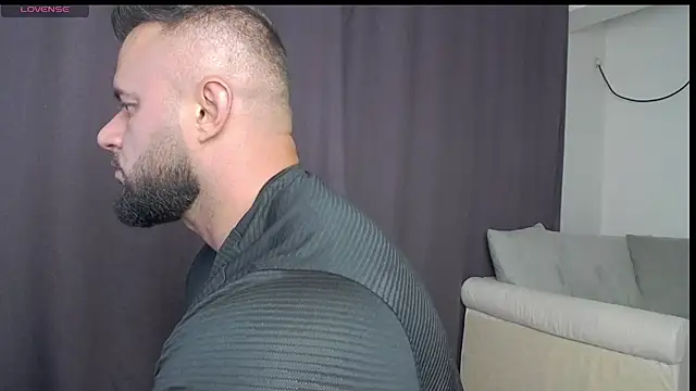 Snapshot of RickyMiami1 chatting on 17, 7, 2026 RickyMiami1 online show from 17, 7, 2026