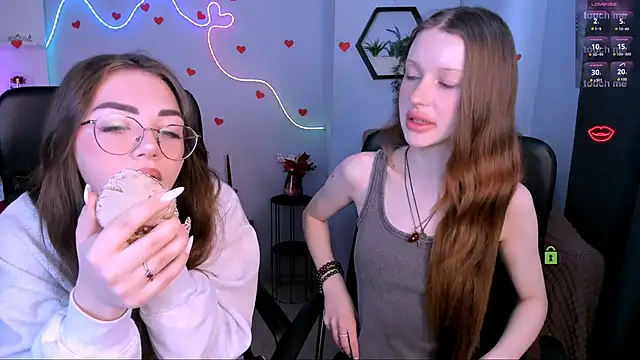 Snapshot of khloebeauty chatting on 1, 5, 2026 khloebeauty online show from 1, 5, 2026