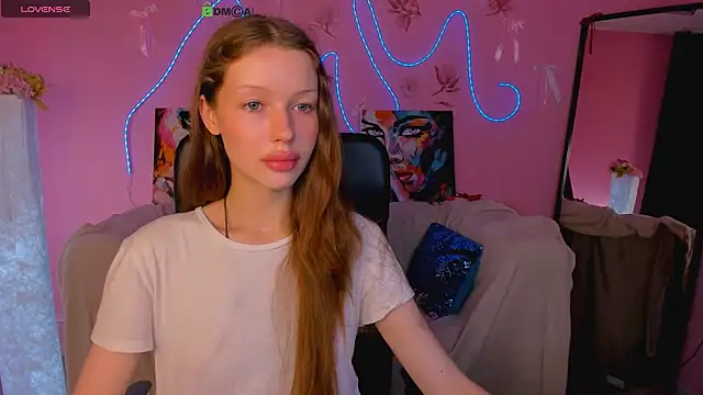 Snapshot of khloebeauty chatting on 3, 6, 2026 khloebeauty online show from 3, 6, 2026