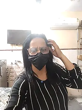 meenu bhabhi547 online show from 1, 2, 2026