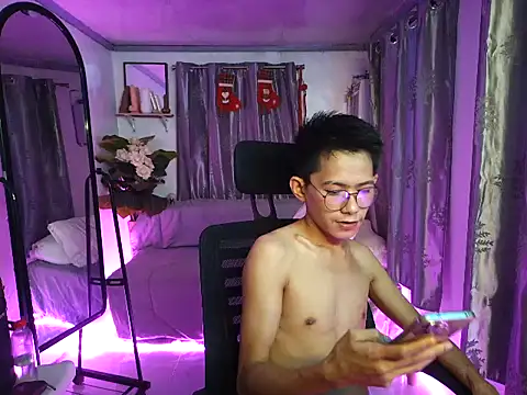 Skinny CumLoader69 online show from 15, 11, 2025