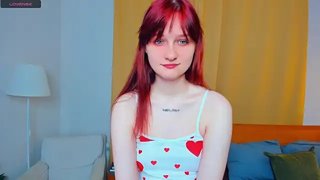 Snapshot of KatyKufel chatting on 26, 10, 2025 KatyKufel online show from 26, 10, 2025