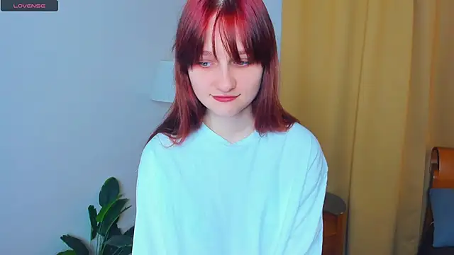 Snapshot of KatyKufel chatting on 2, 11, 2025 KatyKufel online show from 2, 11, 2025