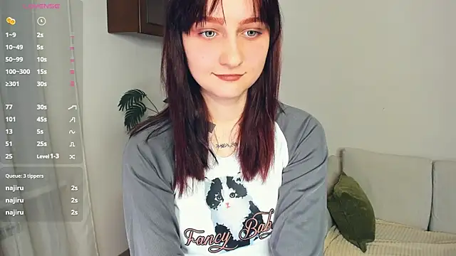 Snapshot of KatyKufel chatting on 28, 11, 2025 KatyKufel online show from 28, 11, 2025