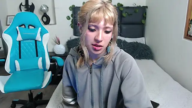 Amnesia  online show from 25, 9, 2025