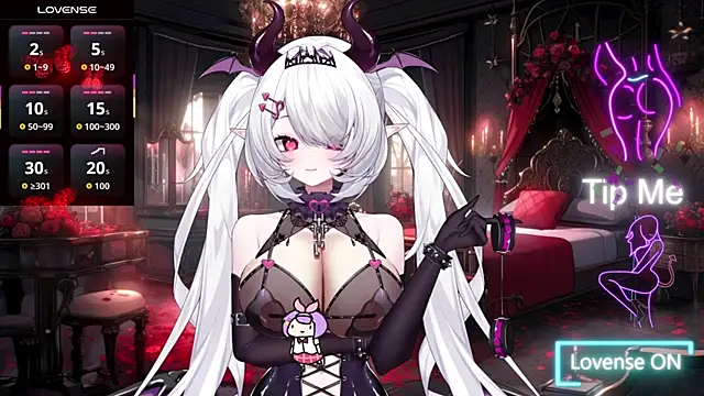 Snapshot of chloelabelle chatting on 28, 10, 2025 chloelabelle online show from 28, 10, 2025