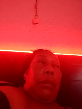 Naomi-Mature online show from 15, 4, 2026